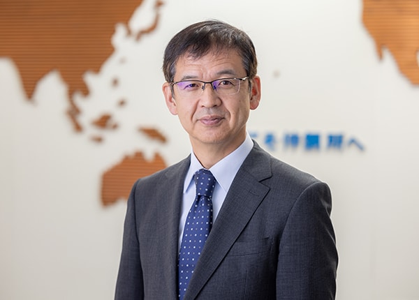 source_4294_interview_main