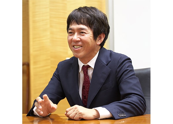 source_4324_interview_main