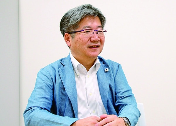 source_4433_interview_main