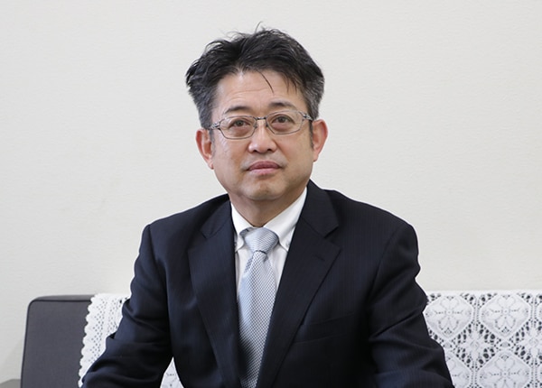 source_4559_interview_main