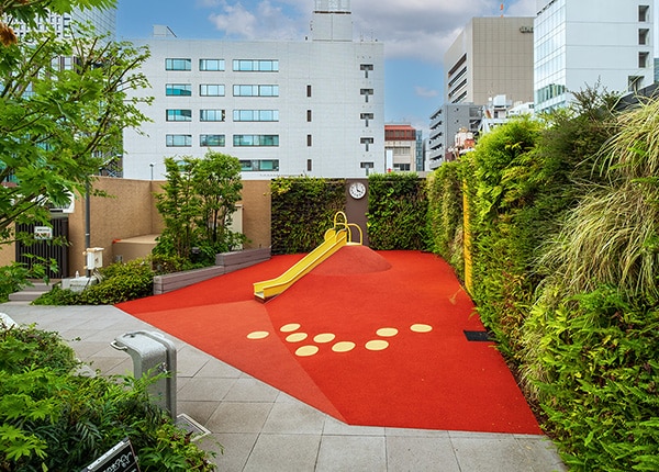 source_4565_business_main