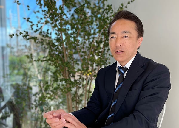 source_4565_interview_main