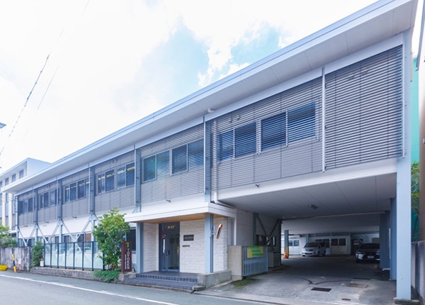 source_4571_business_main