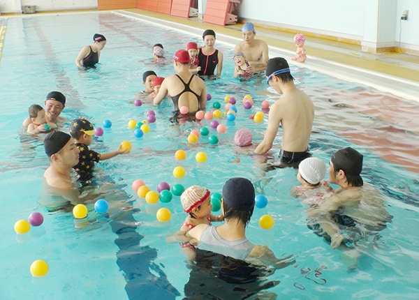 source_4683_business_main