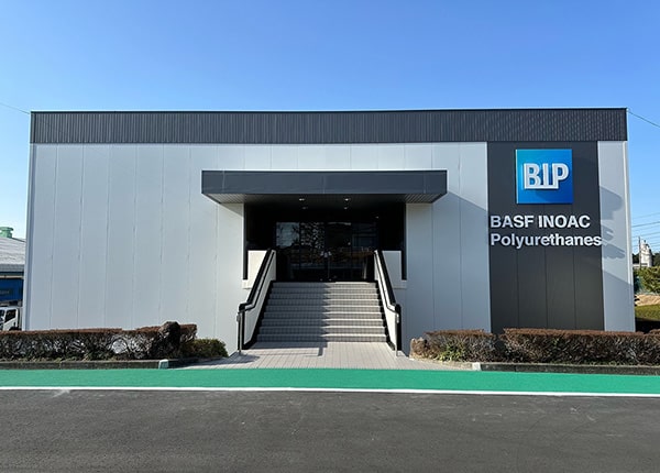 source_4689_business_main