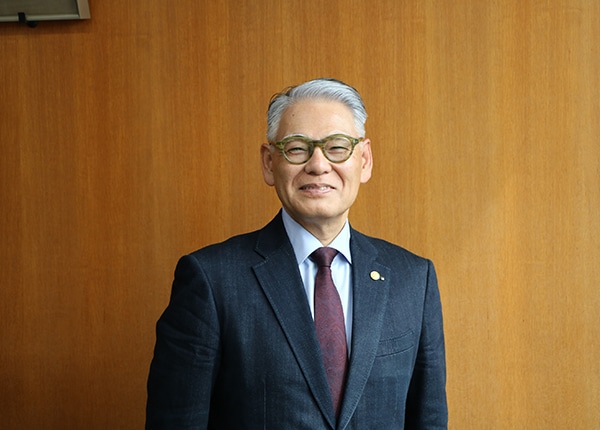 source_4707_interview_main