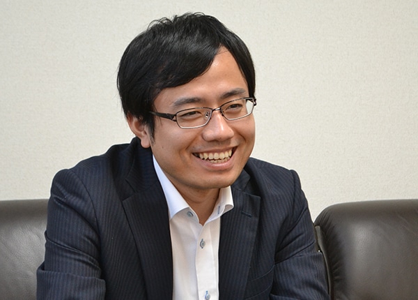 source_4767_interview_main