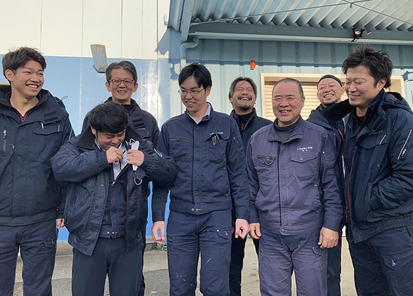 source_4827_business_main