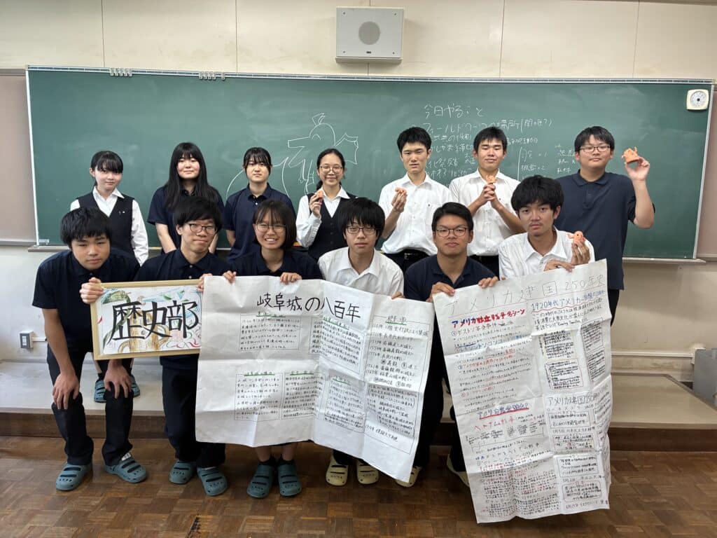 歴史をひもとき、過去に思いを